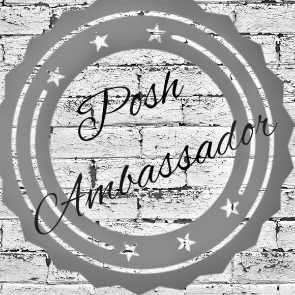 Meet your Posher, Tina - Picture 2 of 3